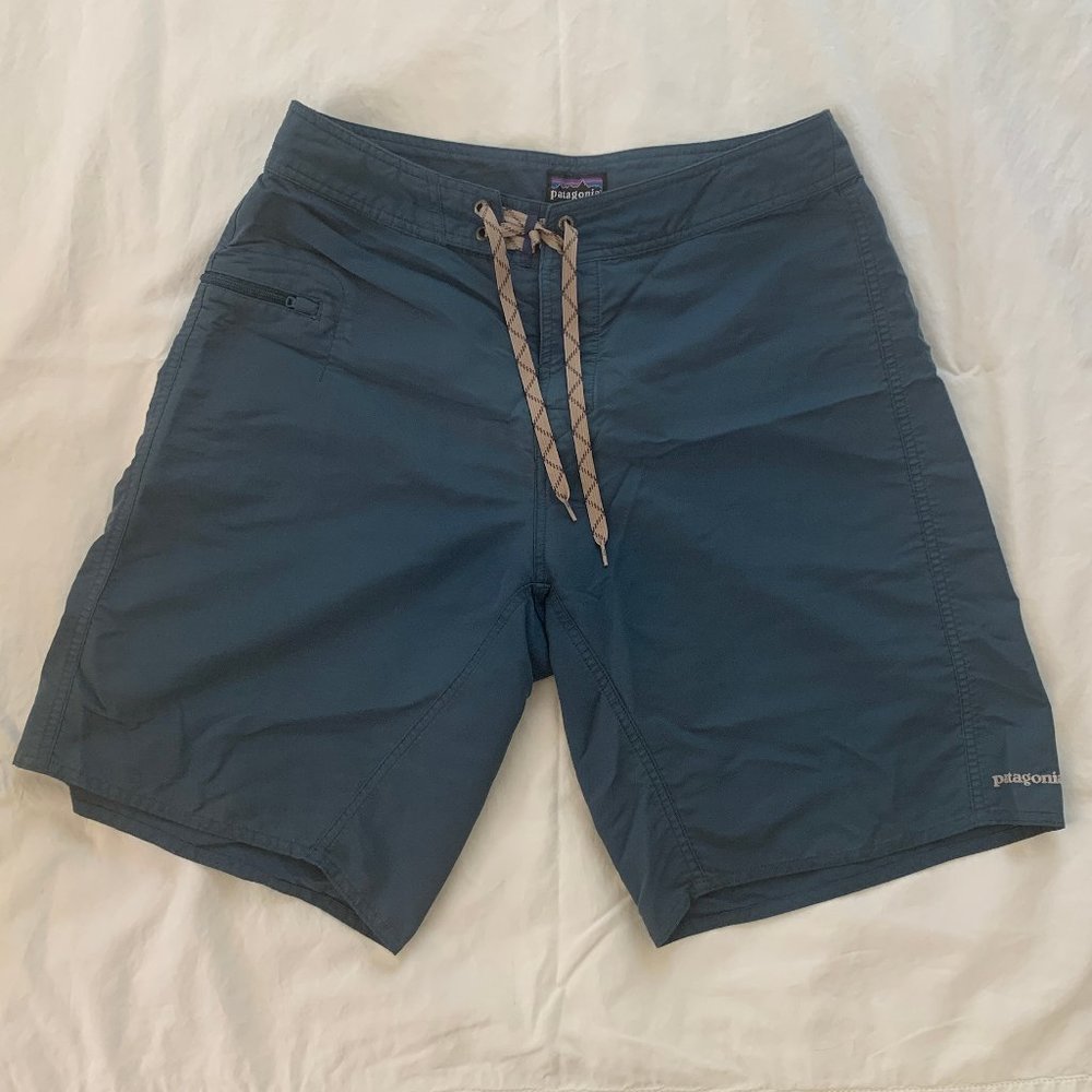 Patagonia Wavefarer board shorts 32 waist